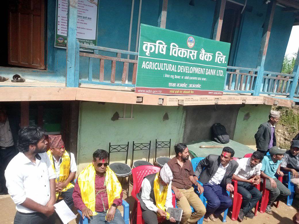 एक कार्यकाल सकिएपछि जुनीचाँदेमा बल्ल पुग्यो बैक