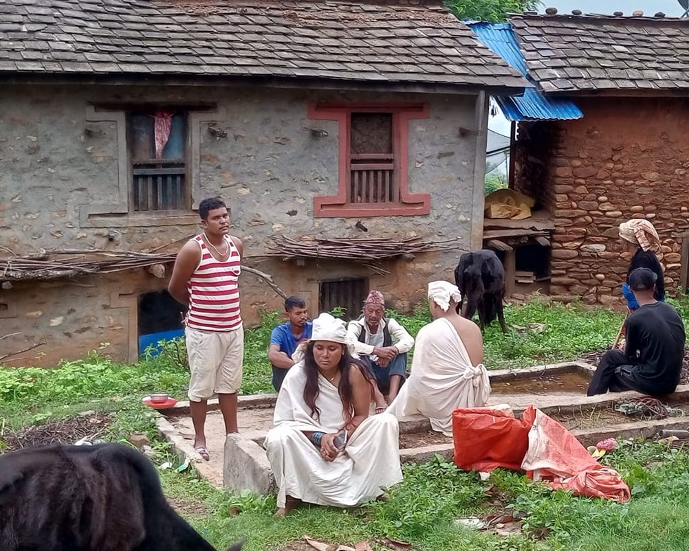 आमाको किरीया गर्दे छोरी सीर्जना