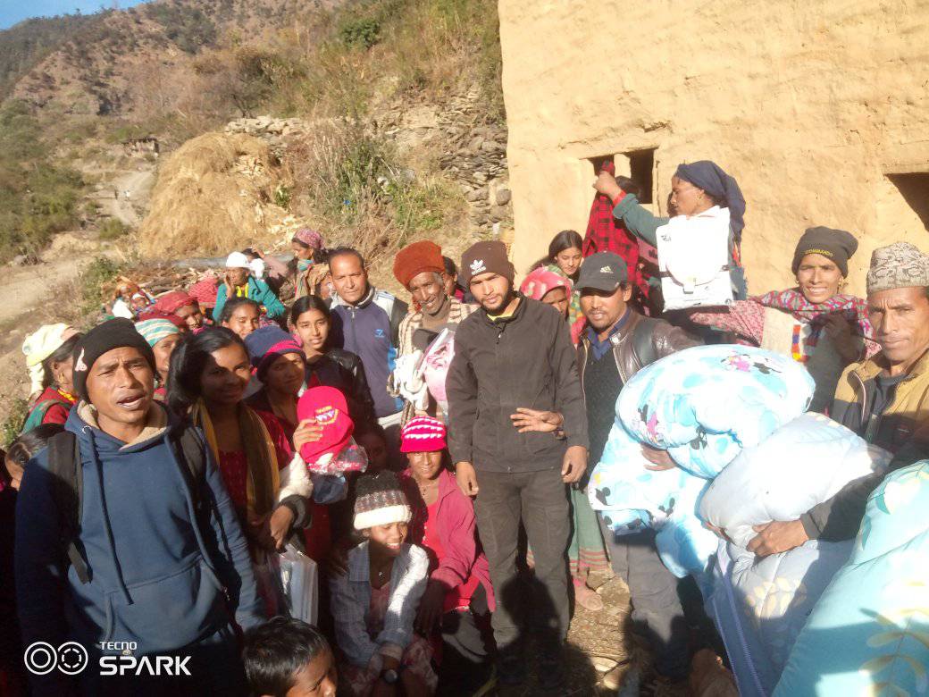 पोखराका ब्यवसायीले जाजरकोटका भुकम्प पिडितलाई पठाए २५ लाखको राहत सामग्री