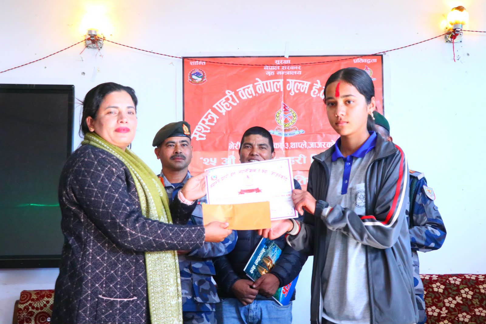 बक्तृत्वकला प्रतियोगितामा त्रिभुवन माविकी छात्रा सुचारु प्रथम